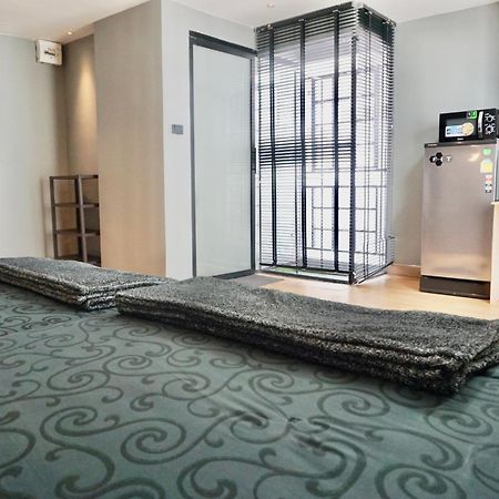 Silom Soi 3 Hash Apartment Hip And Funky With Rooftop View Bangkok Zewnętrze zdjęcie