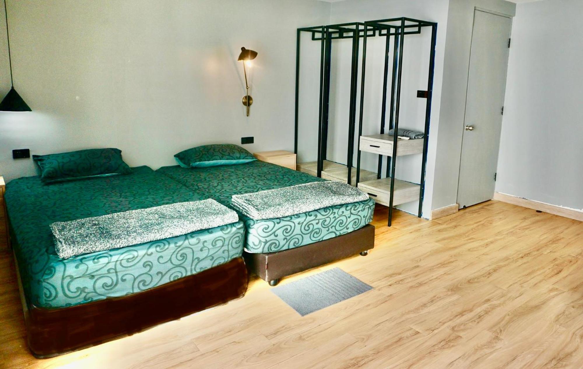 Silom Soi 3 Hash Apartment Hip And Funky With Rooftop View Bangkok Zewnętrze zdjęcie