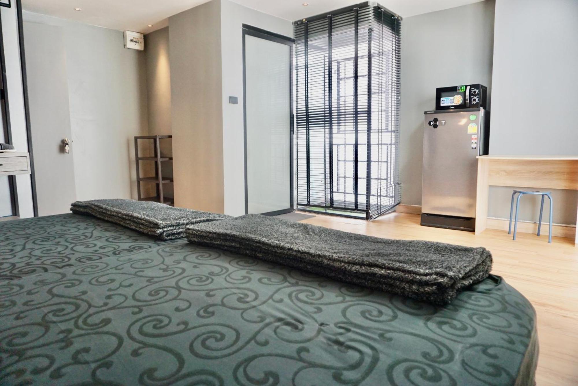 Silom Soi 3 Hash Apartment Hip And Funky With Rooftop View Bangkok Zewnętrze zdjęcie